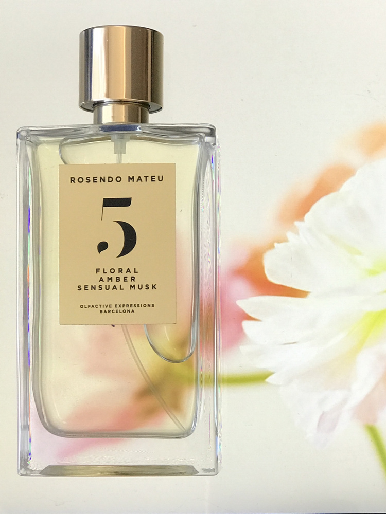 ROSENDO MATEU No.5 FLORAL AMBER SENSUAL MUSK Парфюм Unisex на распив 10 мл.