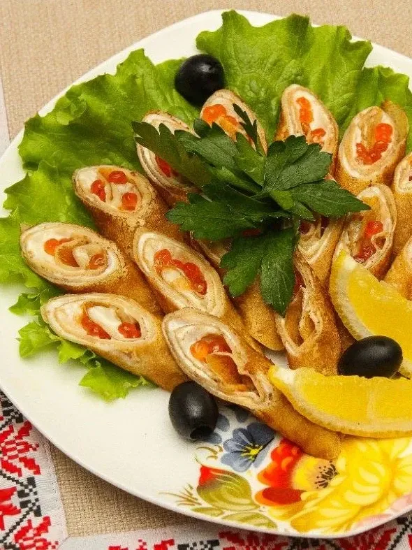 Блинчики с красной икрой от Трактира 3 медведя