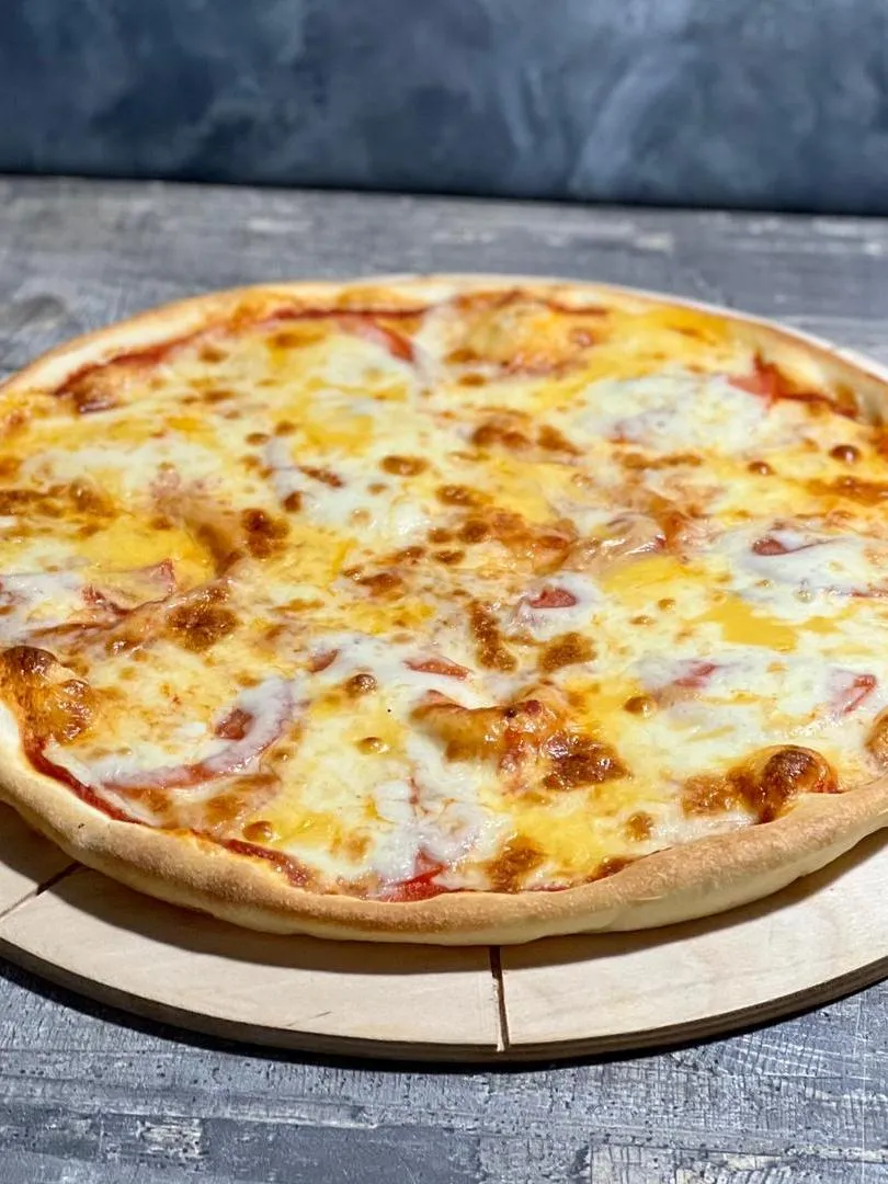 Пицца Моцарелла от Feta