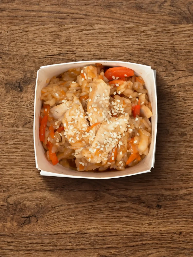Рис по-тайски с курицей от Brofood