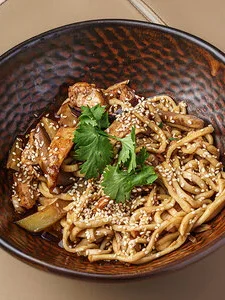 Удон яки тори курица 400 г от Cafe People