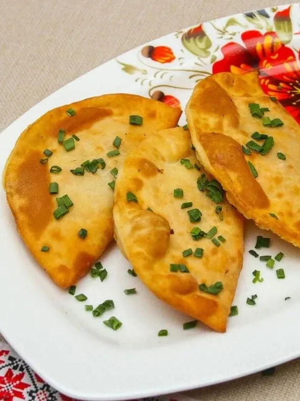 Чебуреки с мясом от Трактира 3 медведя
